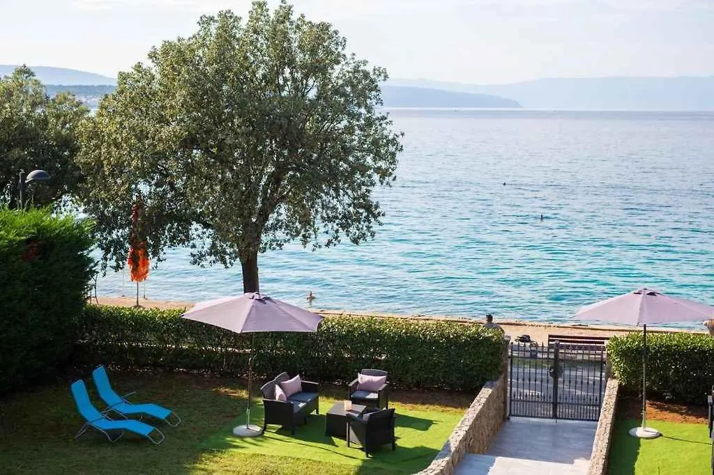 Apartment In Malinska - Insel Krk 53352